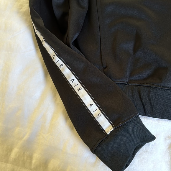 Nike jacket - Picture 4 of 5